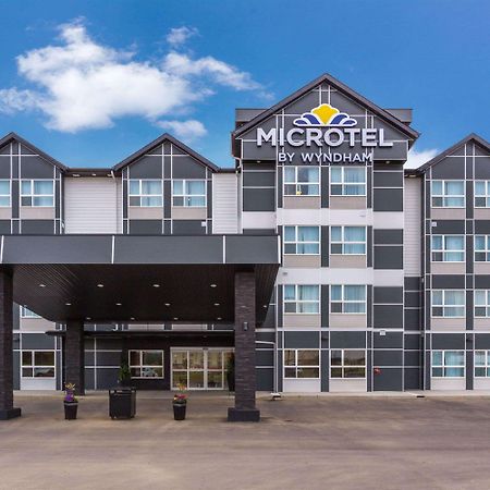 Microtel Inn & Suites By Wyndham Whitecourt Zewnętrze zdjęcie